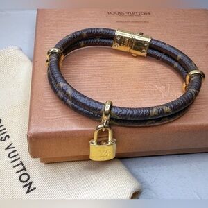 LOUIS VUITTON Keep It Twice Bracelet Monogram